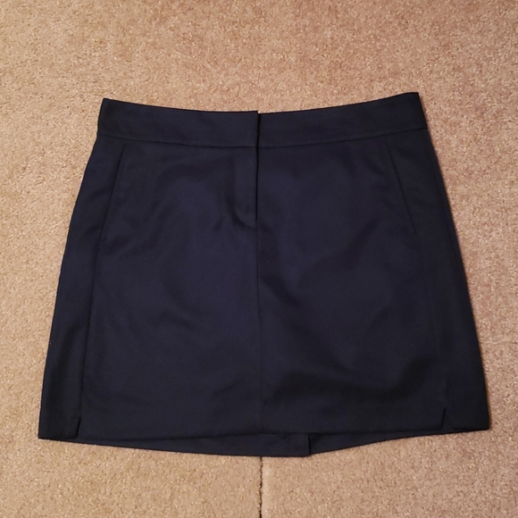 Izod Women's Navy Golf Skirt - Picture 1 of 12